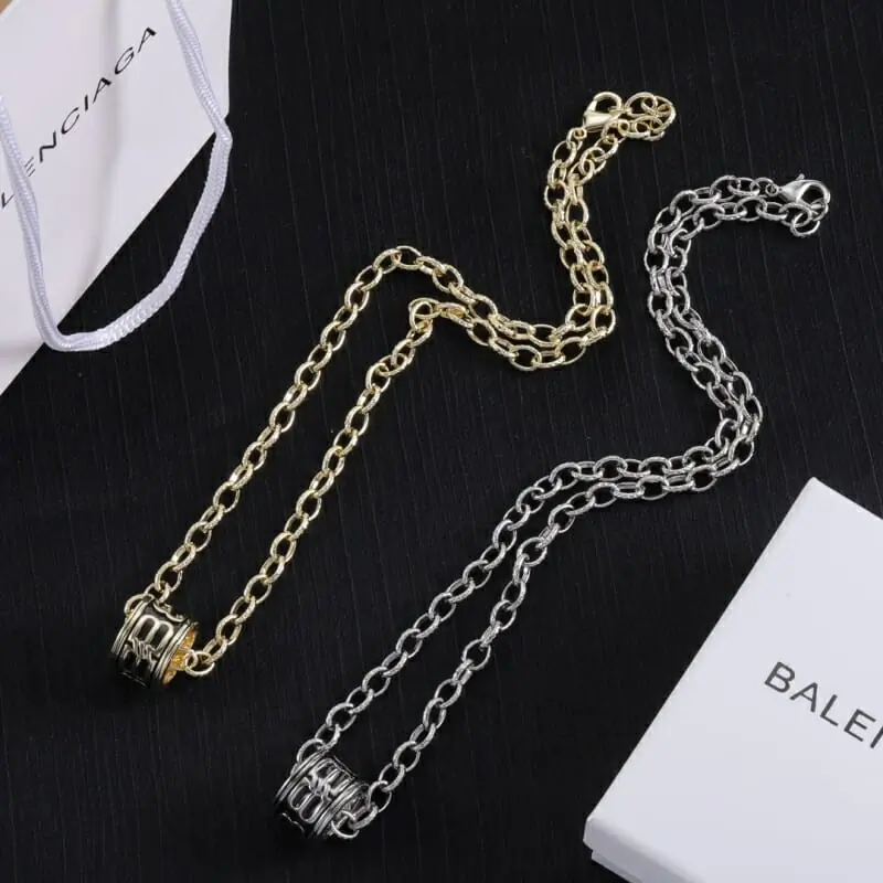 balenciaga collier s_122b3521